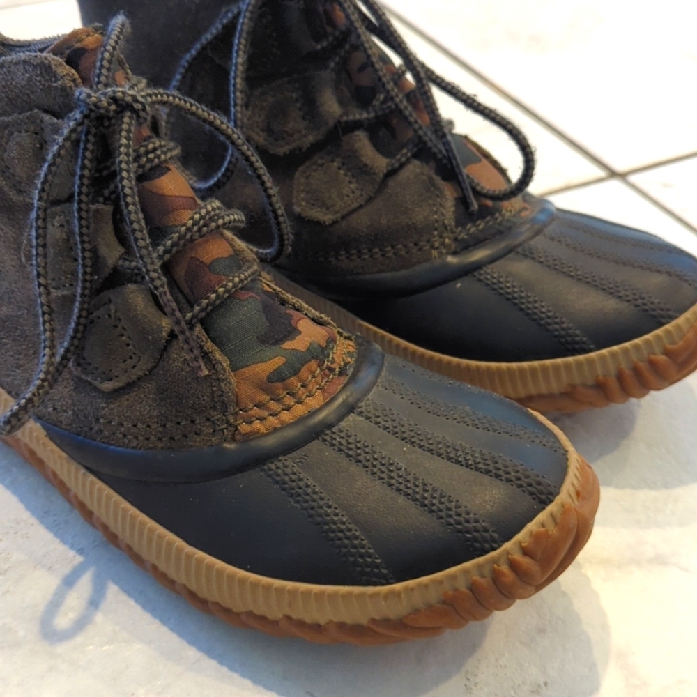 Sorel Women's Brown Waterproof Lace-Up Duck Boot - Picture 2 of 5